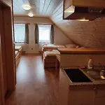Niki *